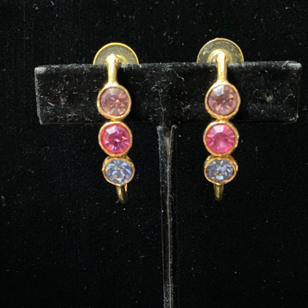 Elegant Gold and Crystal open oval hoop Earrings